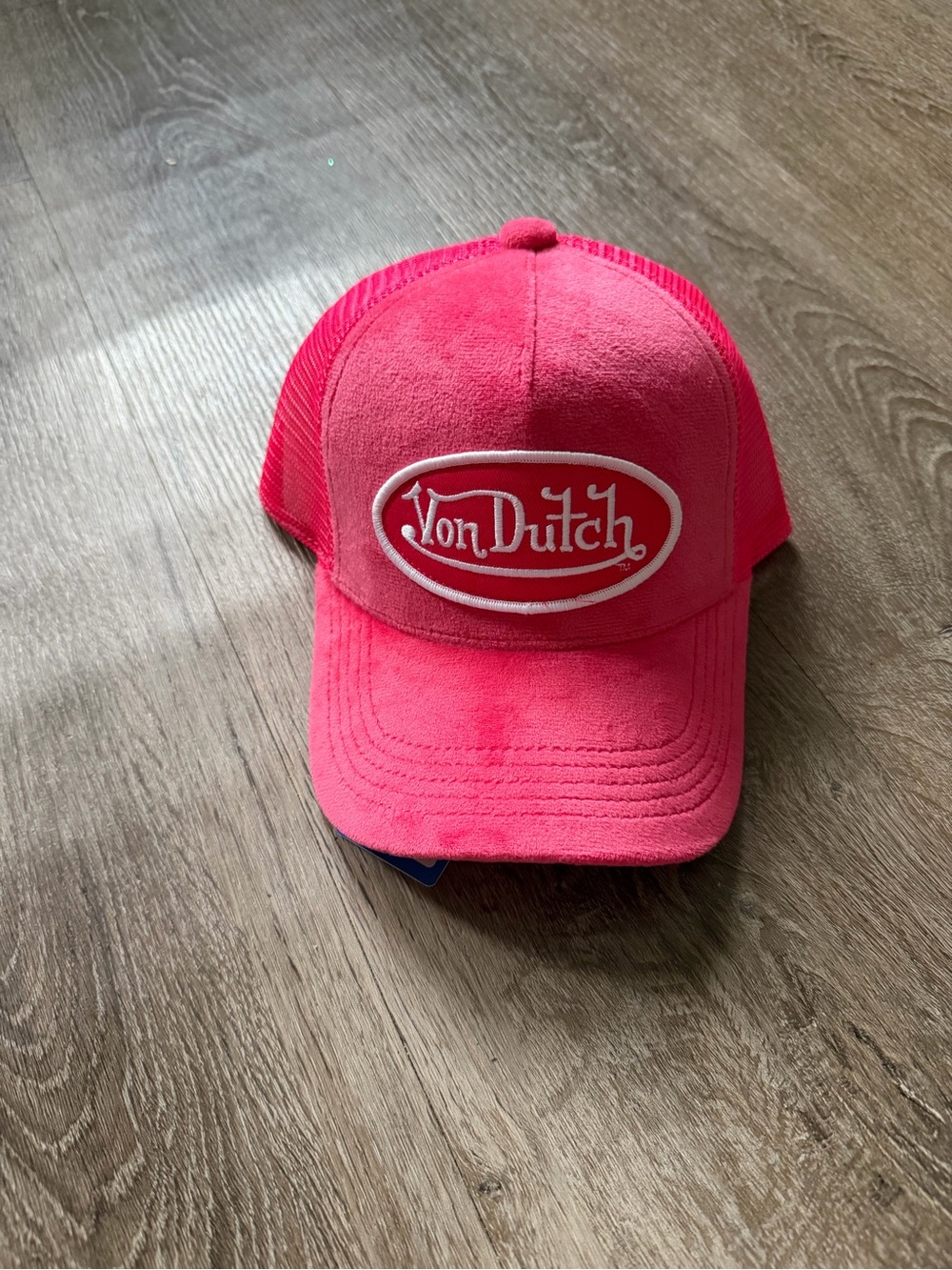 Von Dutch Hot Pink Mesh Logo Cap